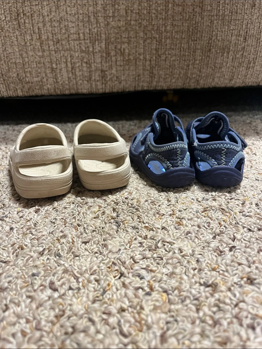 Nike Kids Navy Blue Sandal Water Shoes with Teal Swoosh